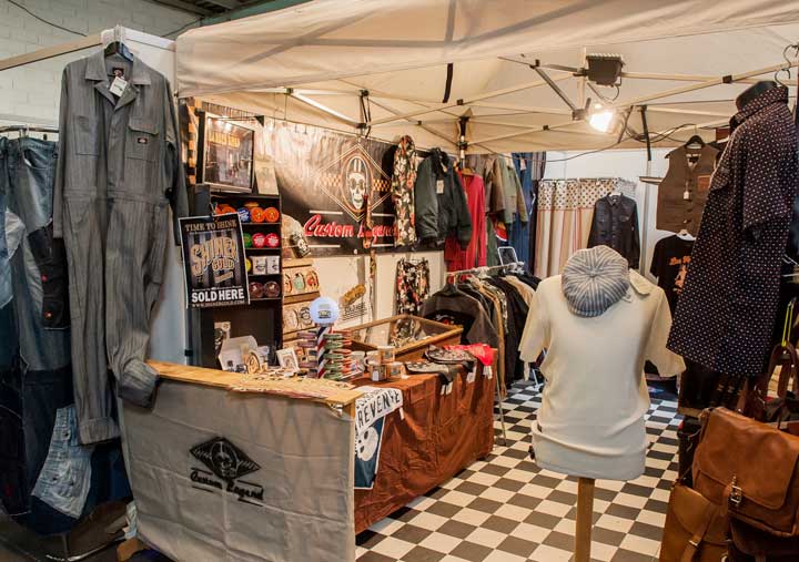 chiner des pieces vintage dans les multiples stands du festival 72 du mans au parc des expos Le Mans les 9 10 11 juillet 2021